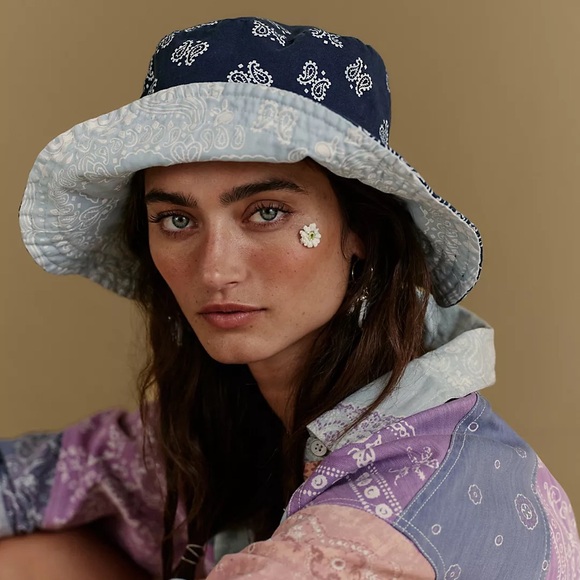 NWT Free People Reversible Bandana Bucket Hat *Current* - Picture 5 of 6